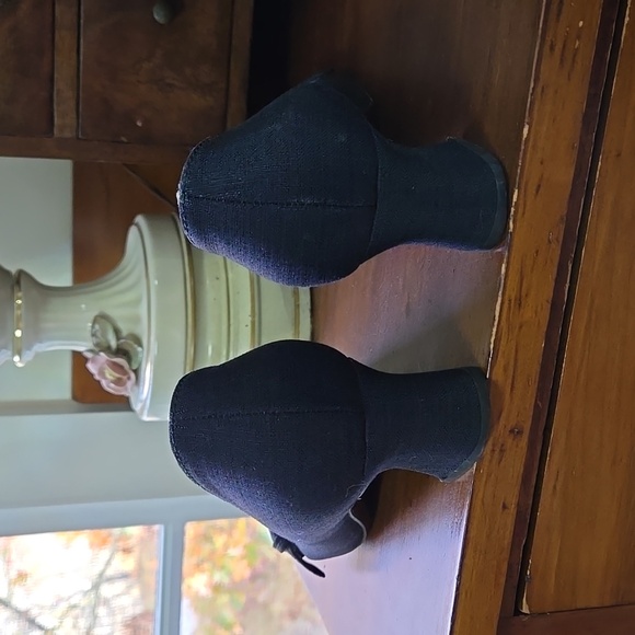 PRADA navy blue low sculpted heel sz 38.5 - Picture 4 of 8